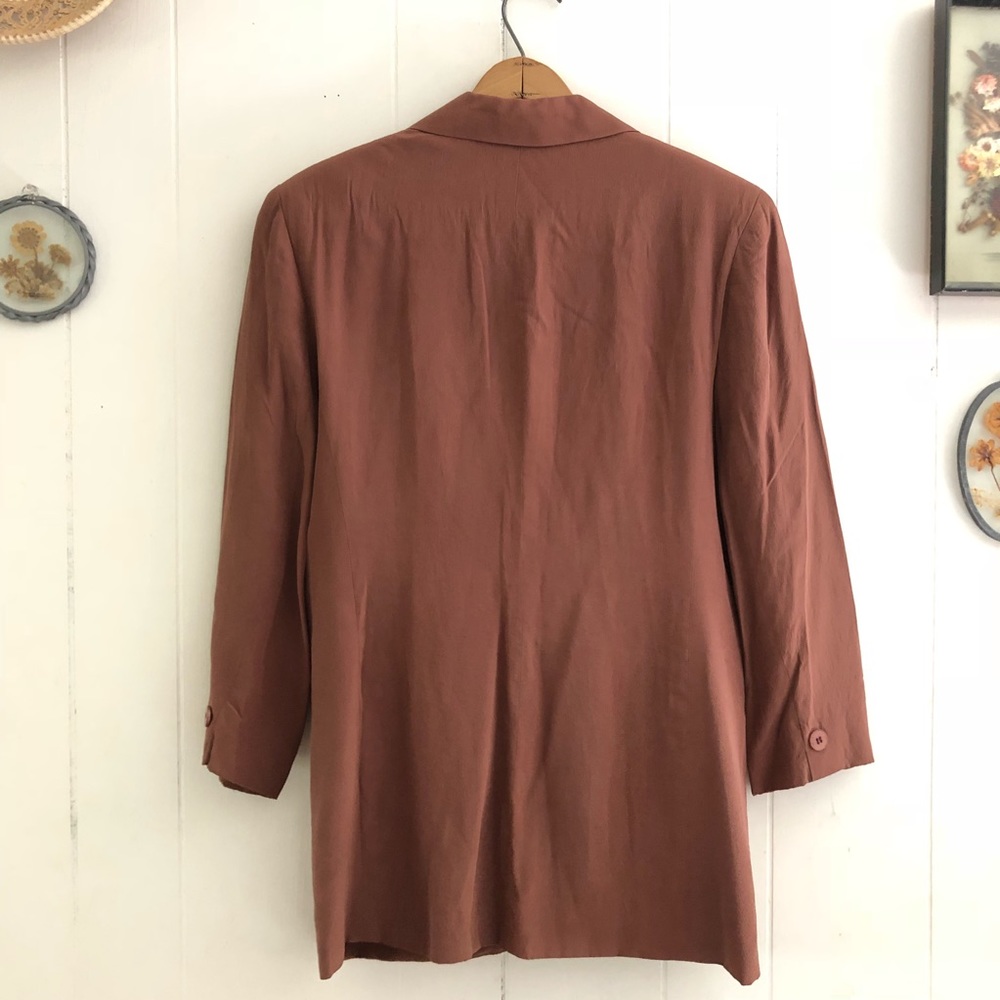 Silk Minimalist Long Blazer - Picture 5 of 6